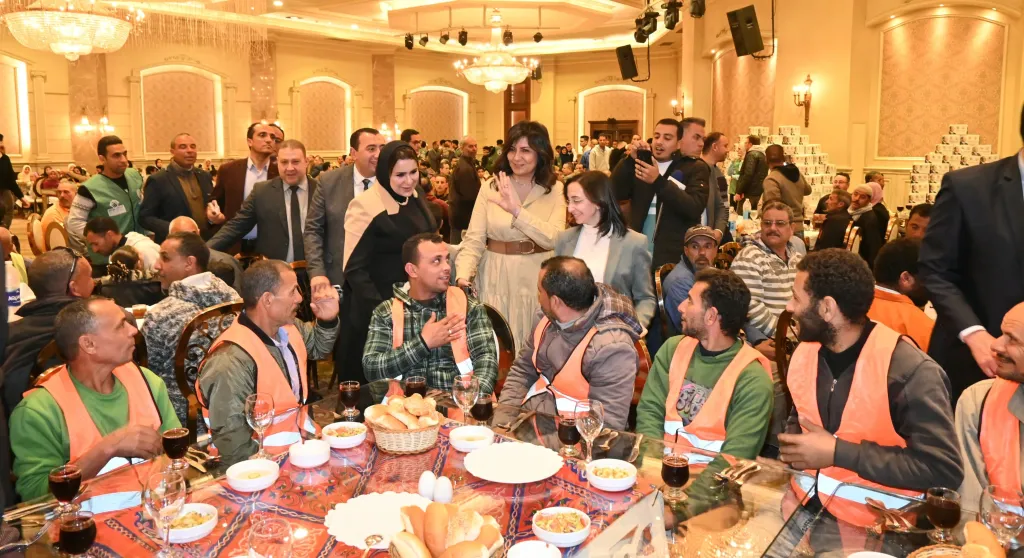 إفطار عمال النظافة 