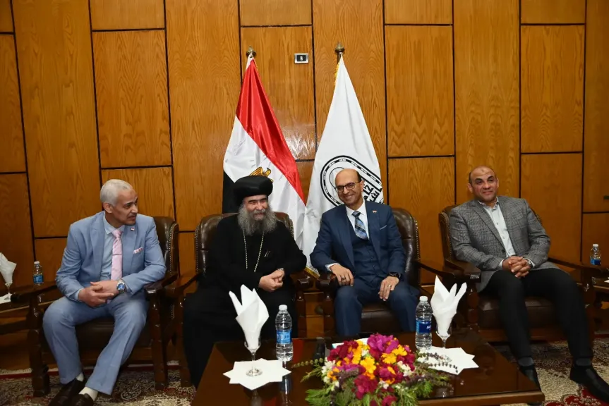 رئيس جامعة أسيوط 