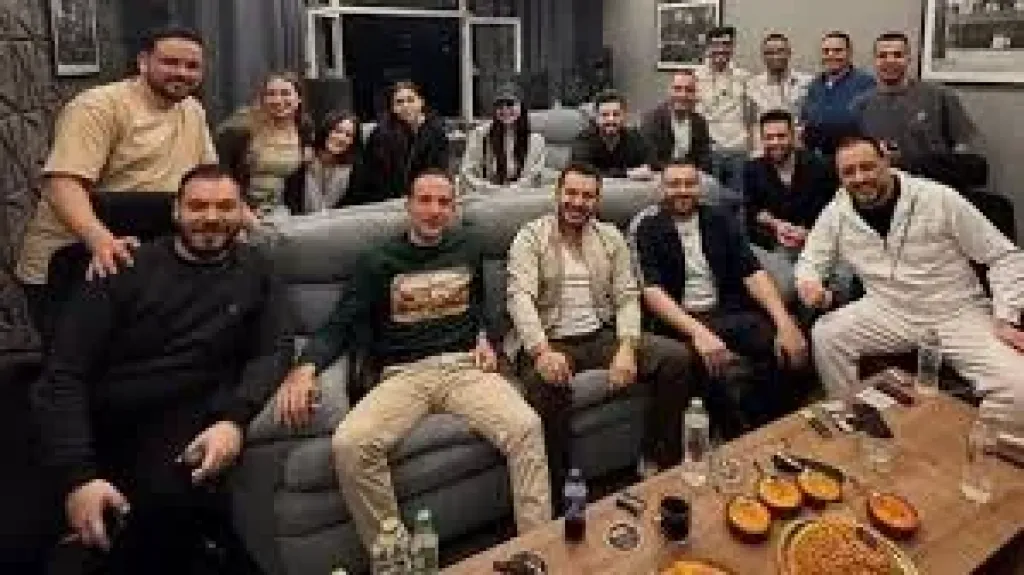 فريق عمل مسلسل حكيم باشا