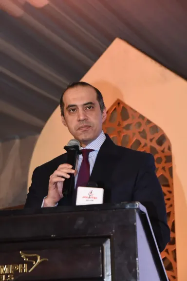 الوزير محمود فوزى 