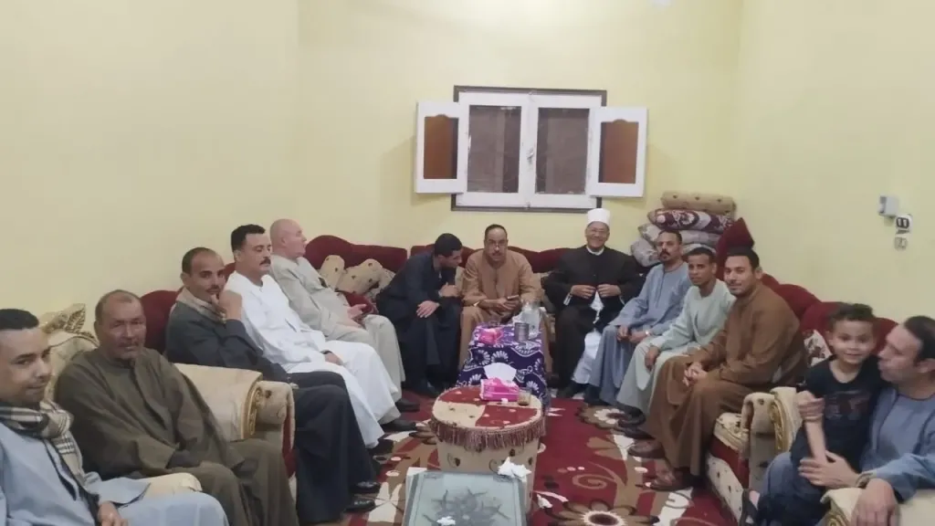 جانب من لقاءات النائب أحمد قورة وابناء دائرتة