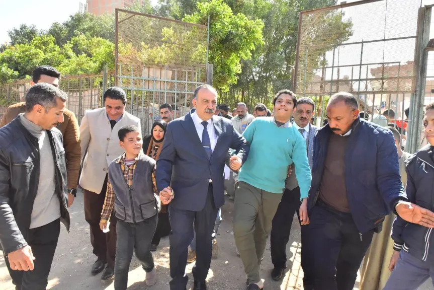 محافظ أسيوط 