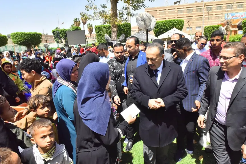 محافظ أسيوط 