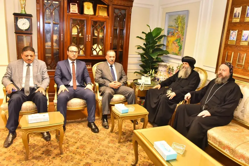 محافظ أسيوط 