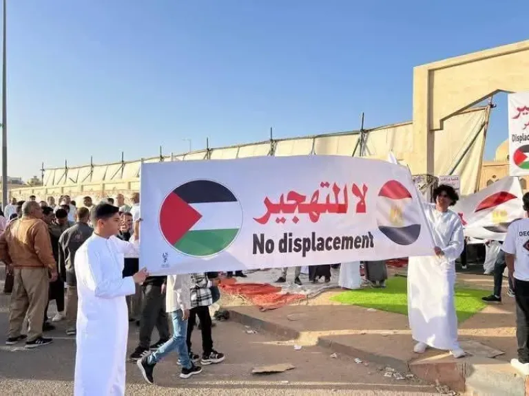 أبناء المنوفية ينتفضون لنصرة غزة بعد صلاة العيد بمدينة السادات