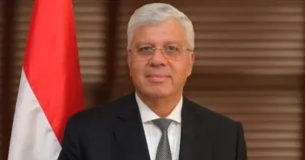 أيمن عاشور 