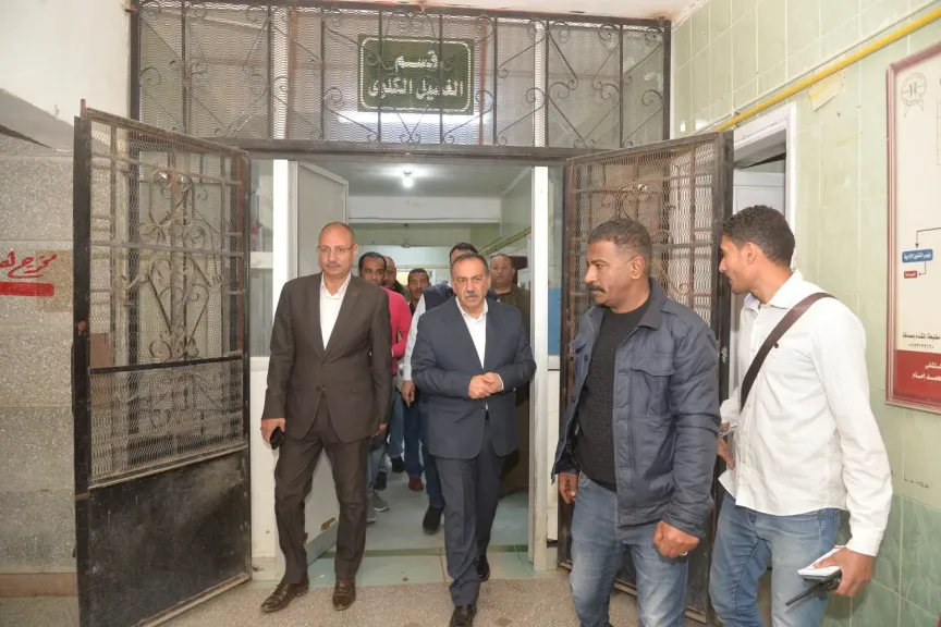 محافظ أسيوط 