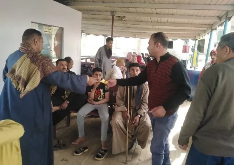 جانب من متابعه 
