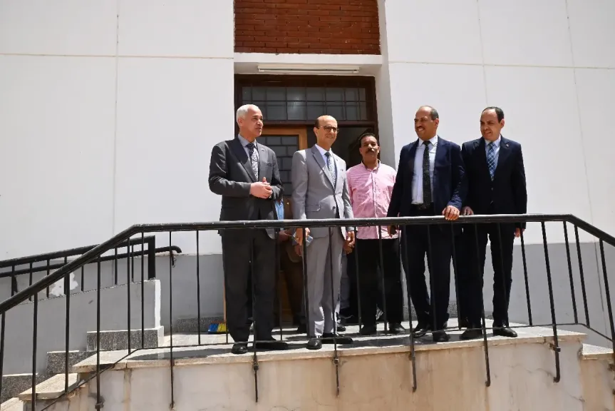 رئيس جامعة 