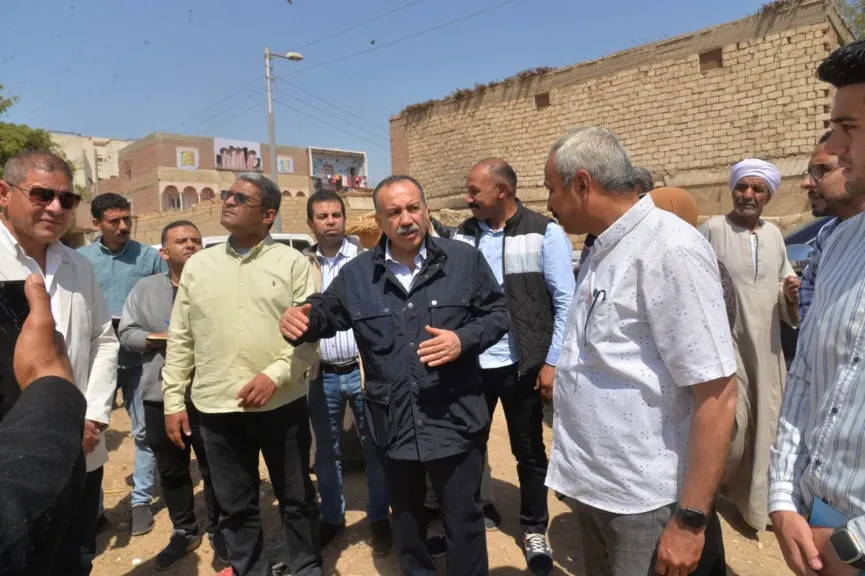 محافظ أسيوط 