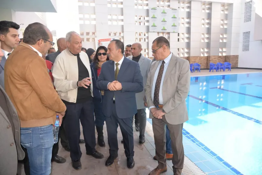 محافظ أسيوط 