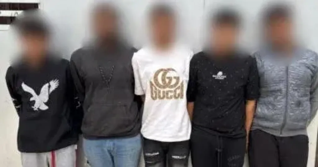 المتهمين