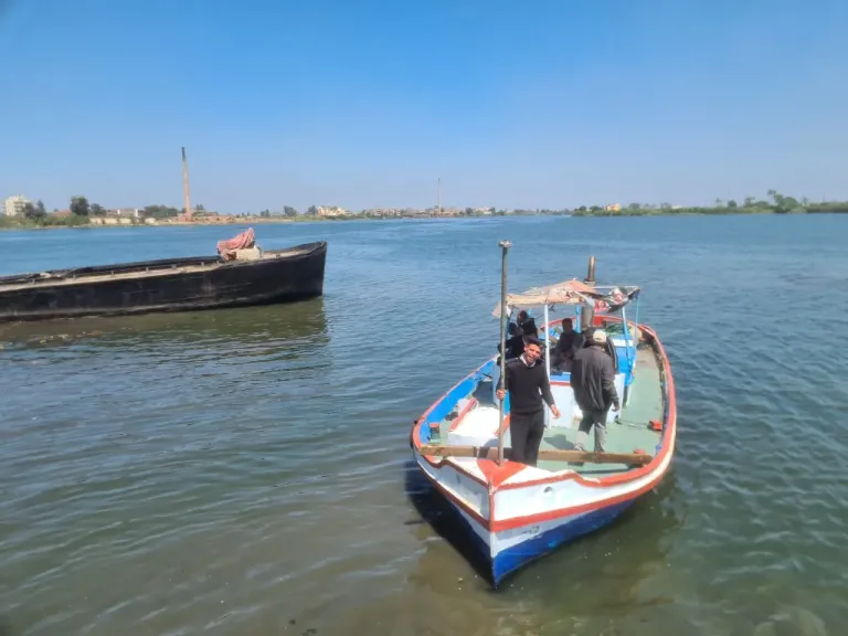  إزالة أعمال تعدٍ على نهر النيل بالمحمودية