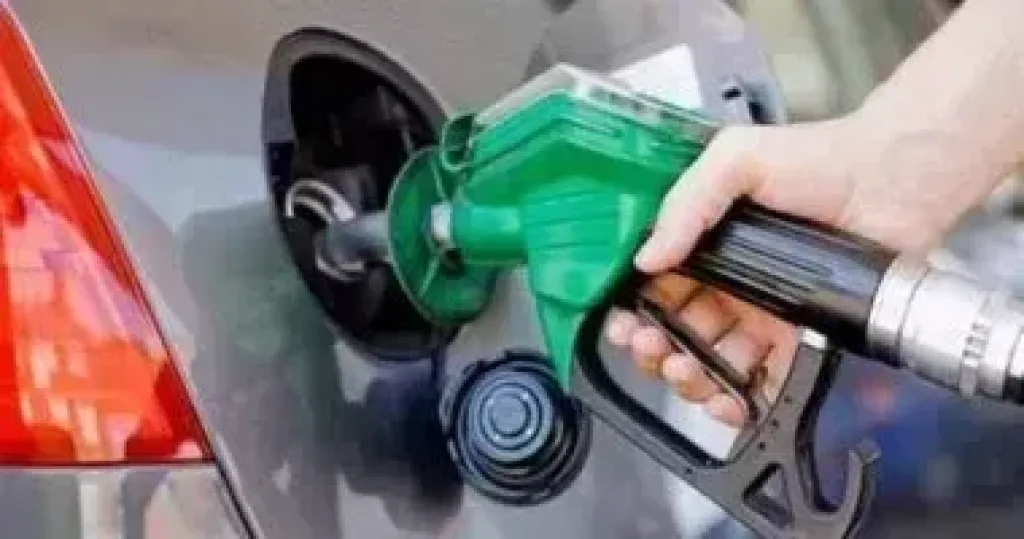 سعر البنزين 