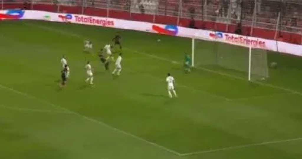 بيراميدز والجيش الملكى