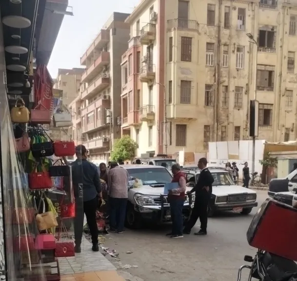 جانب من متابعه 