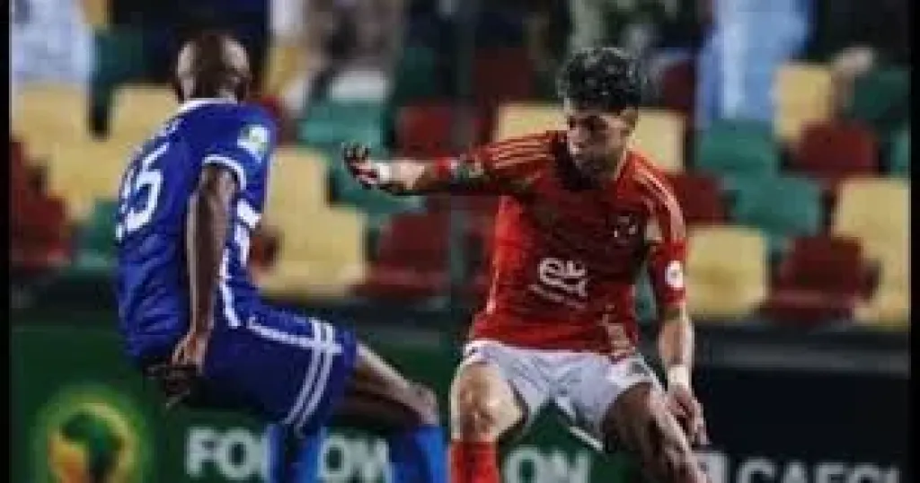 إمام عاشور في مباراة الأهلي والهلال