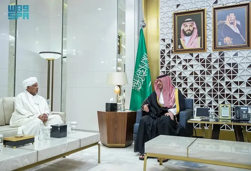 وزير الداخلية السعودي مع السفير السوداني