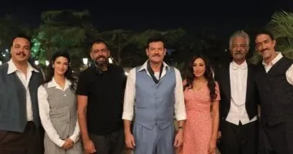 عمرو يوسف مع أبطال فيلم درويش