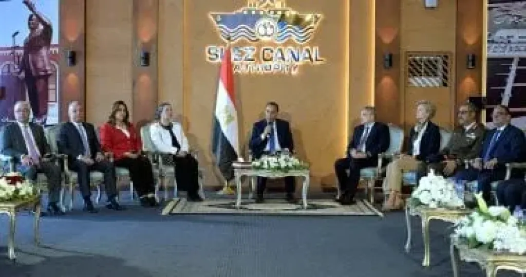 رئيس الوزراء يلتقي عددًا من السفراء الأجانب