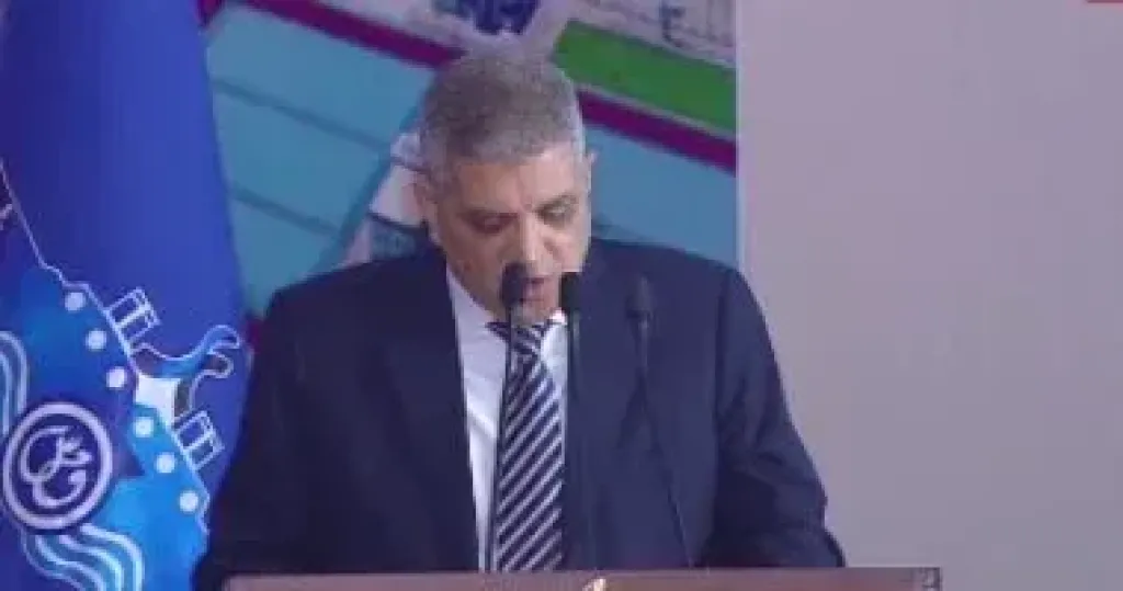 أسامة ربيع 