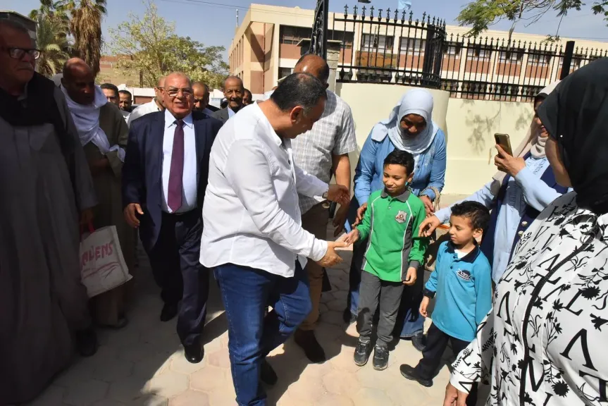 محافظ أسيوط 