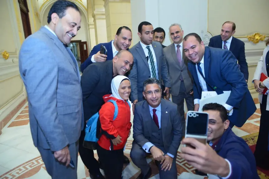 وزير التموين 