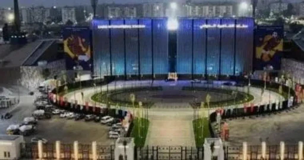 ستاد القاهرة