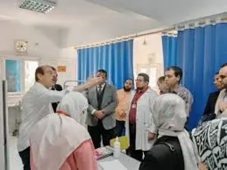 عمرو قنديل 