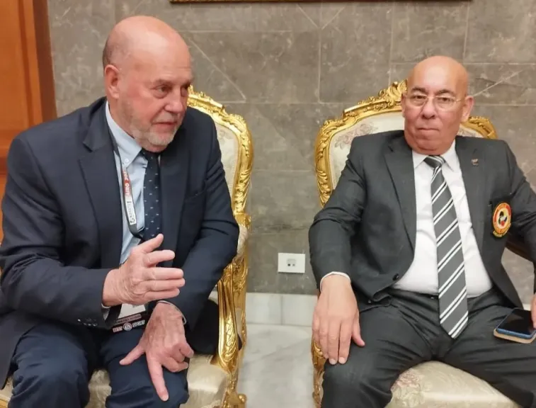 رئيس إتحاد الكاراتيه 
