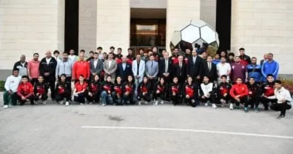 وزير الرياضة يجتمع باتحاد المصارعة ومنتخب مصر