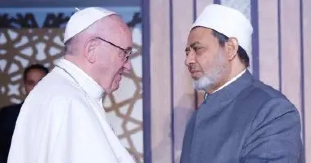 الدكتور أحمد الطيب شيخ الأزهر الشريف والبابا فرنسيس