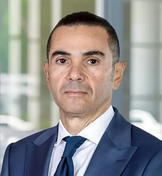 وزير الاستثمار حسن الخطيب