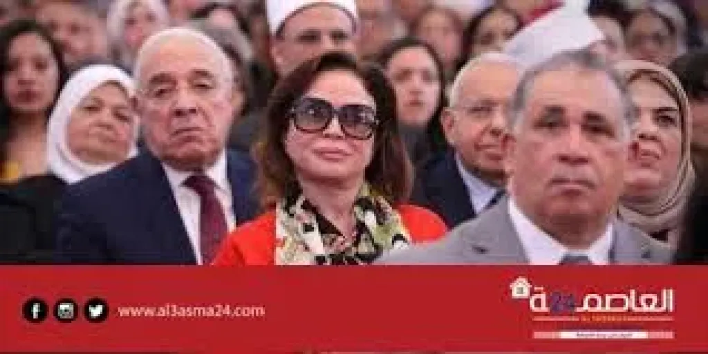 إلهام شاهين تشارك في احتفالات الطائفة الإنجيلية بعيد القيامة