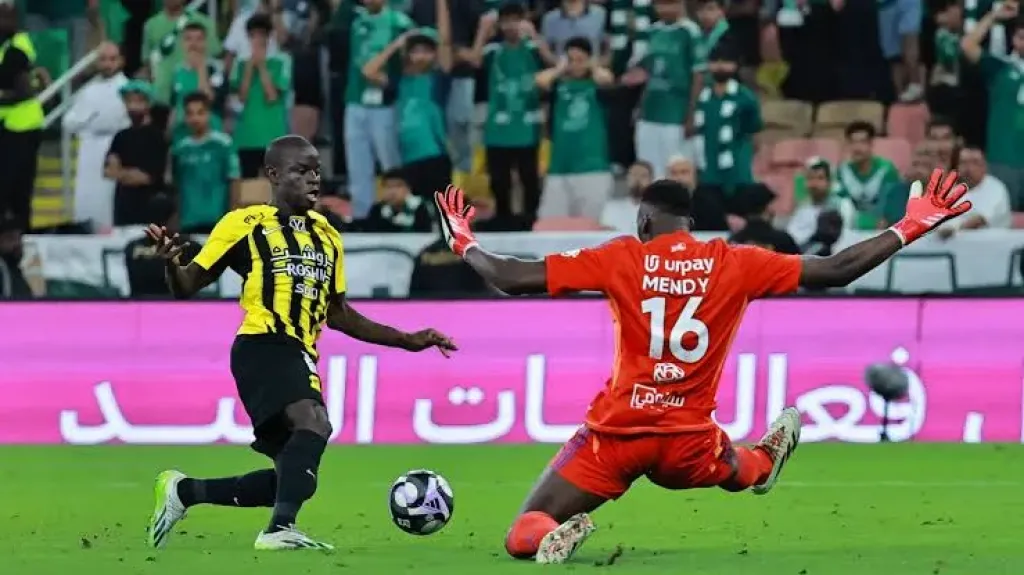 القنوات الناقلة لمباراة الاتحاد والاتفاق