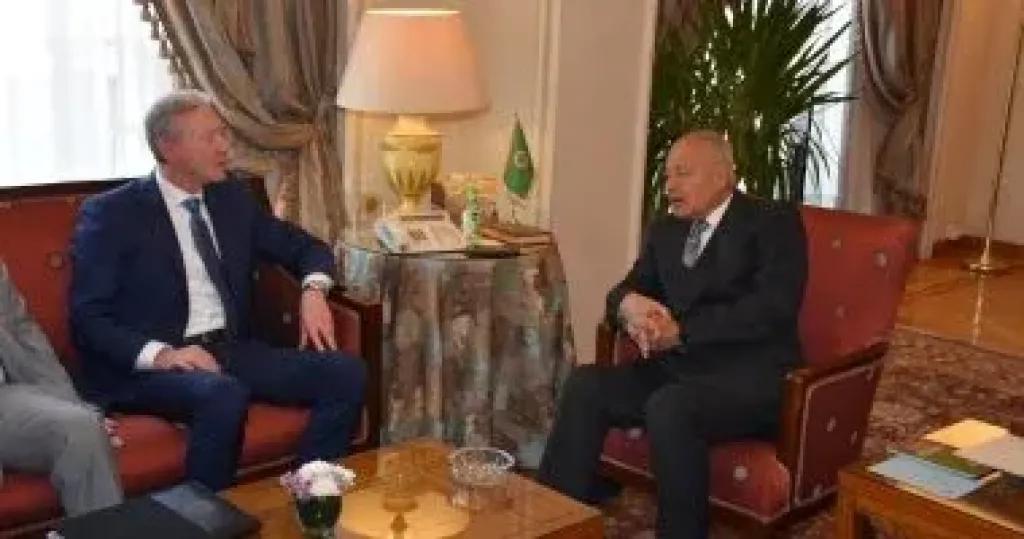 جانب من اللقاء