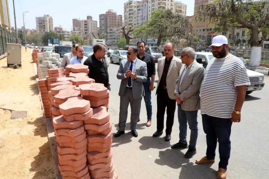 جانب من تركيب الانترلوك 