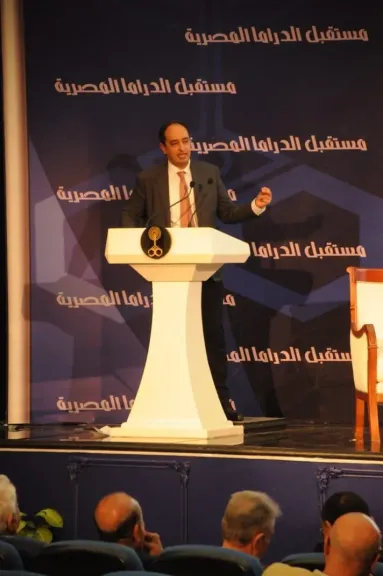 مدير صندوق مكافحة الإدمان يستعرض نتائج تحليل مشاهد التدخين