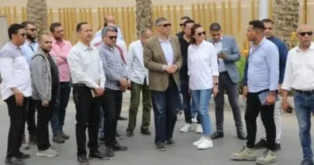 محافظ الجيزة يتفقد أعمال التطوير بمحيط المتحف المصري الكبير