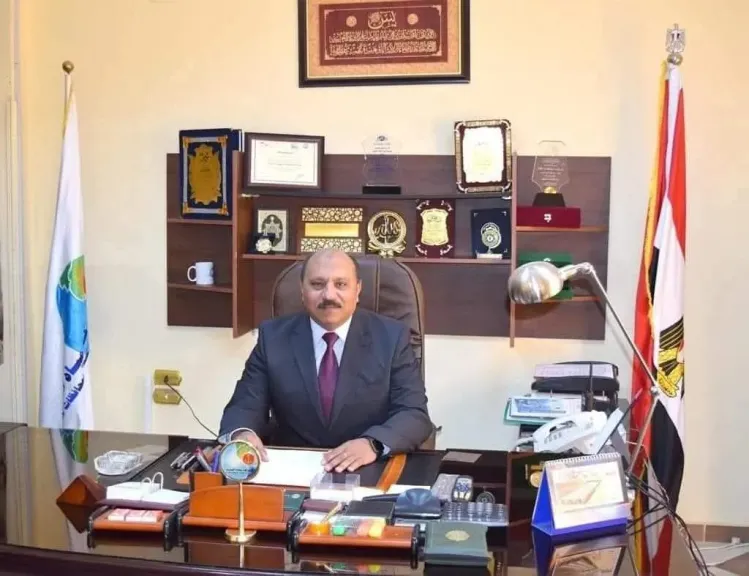 رئيس مياه القناة 