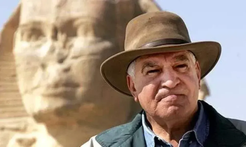 زاهي حواس 