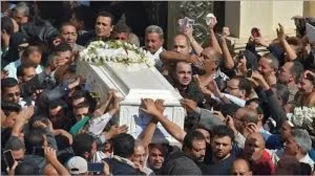 مشاهد من تشييع الجثمان