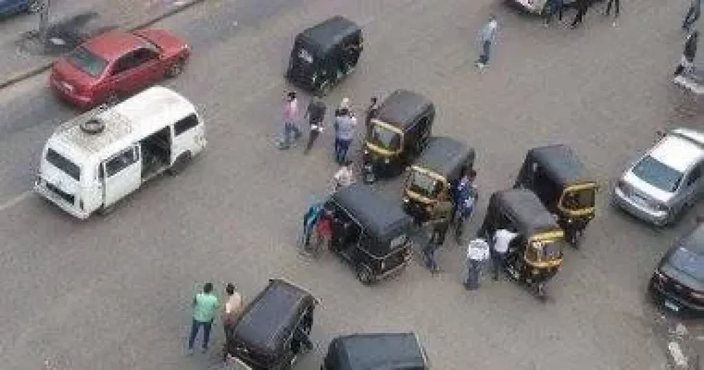 التوك توك 