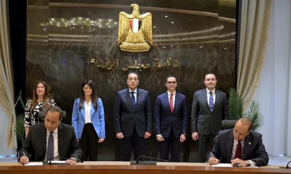 الدكتور مصطفى مدبولي يشهد توقيع عقد بين مدينة الدواء المصرية و دوا فارماسيوتيكالز