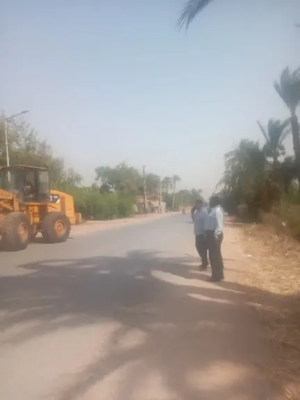 جانب من متابعه 