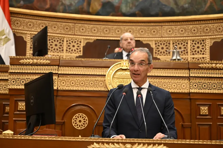 وزير الاتصالات