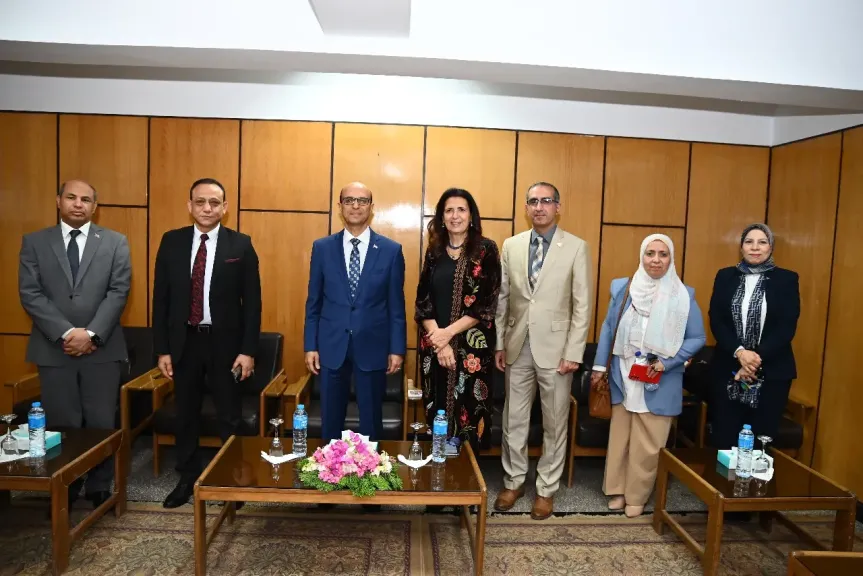 رئيس جامعة 