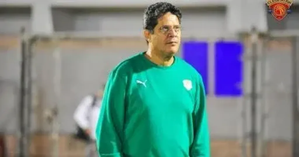 أيمن الرمادي يقترب من الزمالك