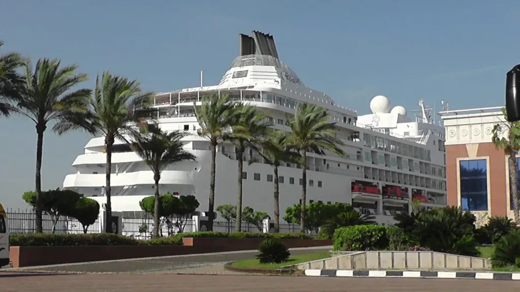 السفينة السياحية Seven Seas Navigator 