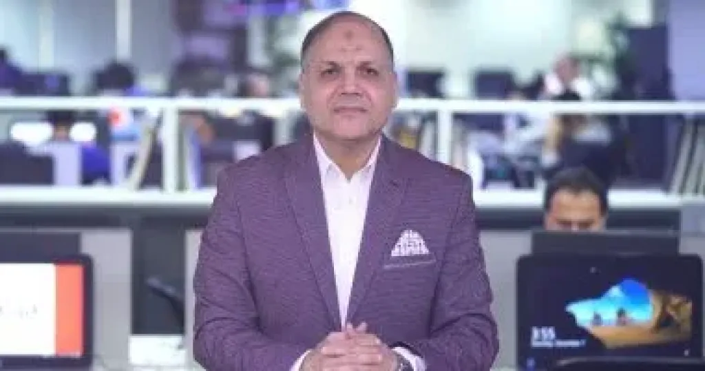 عادل عقل الخبير التحكيمى والمحلل الفنى 